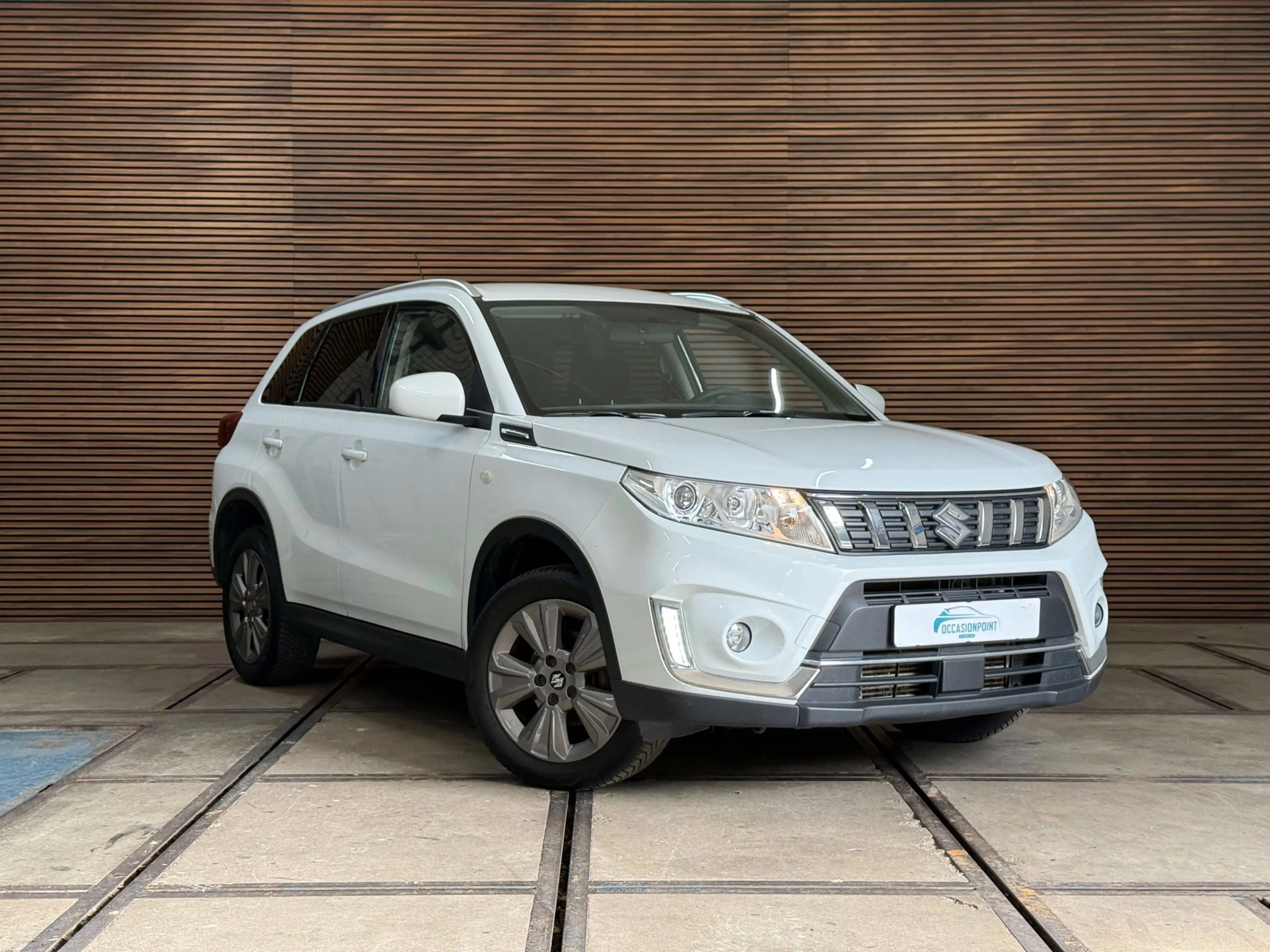 Suzuki Vitara 1.0 Boosterjet Select | ACC | Navi | Camera | LED — photo 5