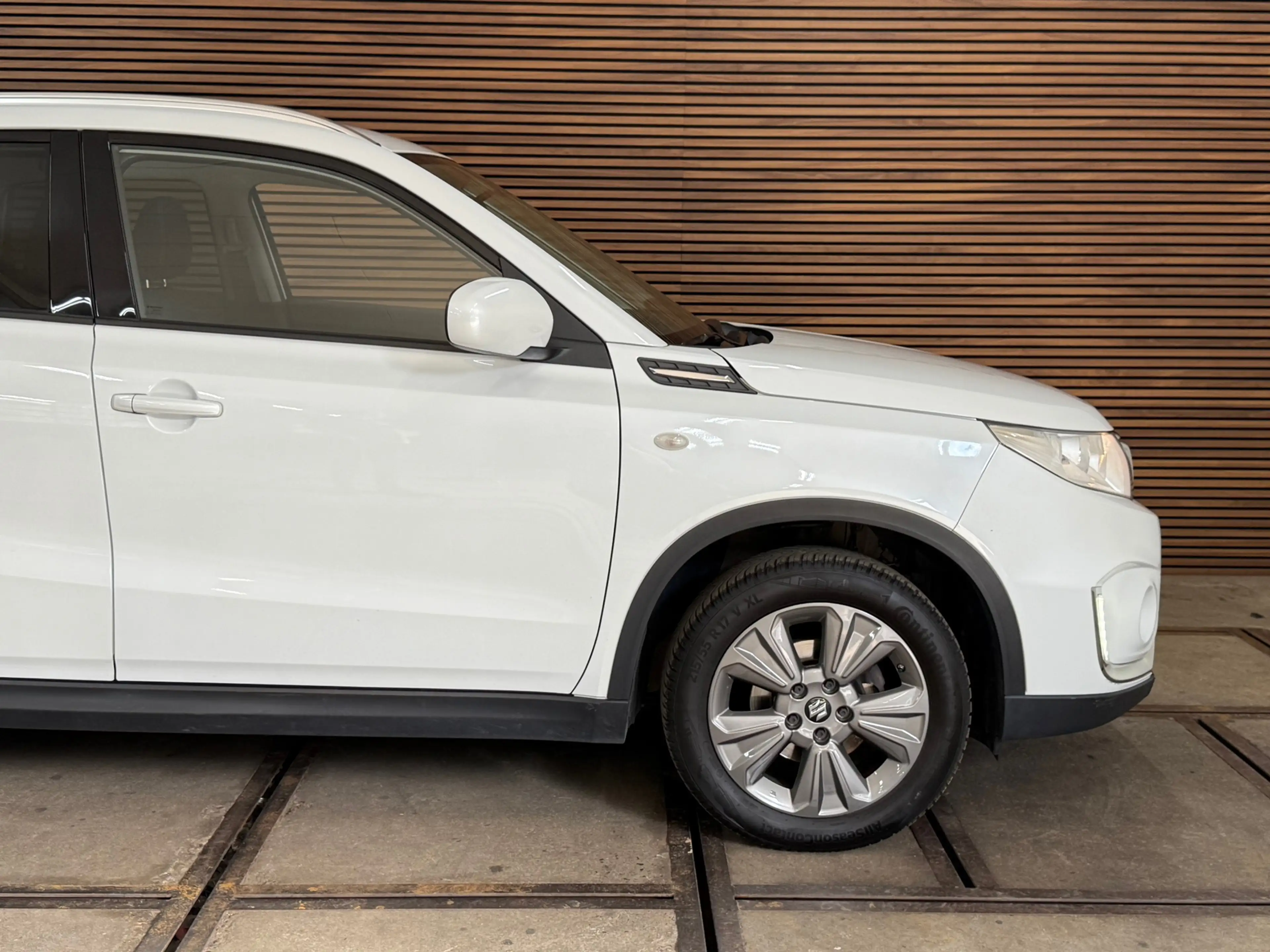 Suzuki Vitara 1.0 Boosterjet Select | ACC | Navi | Camera | LED — photo 7