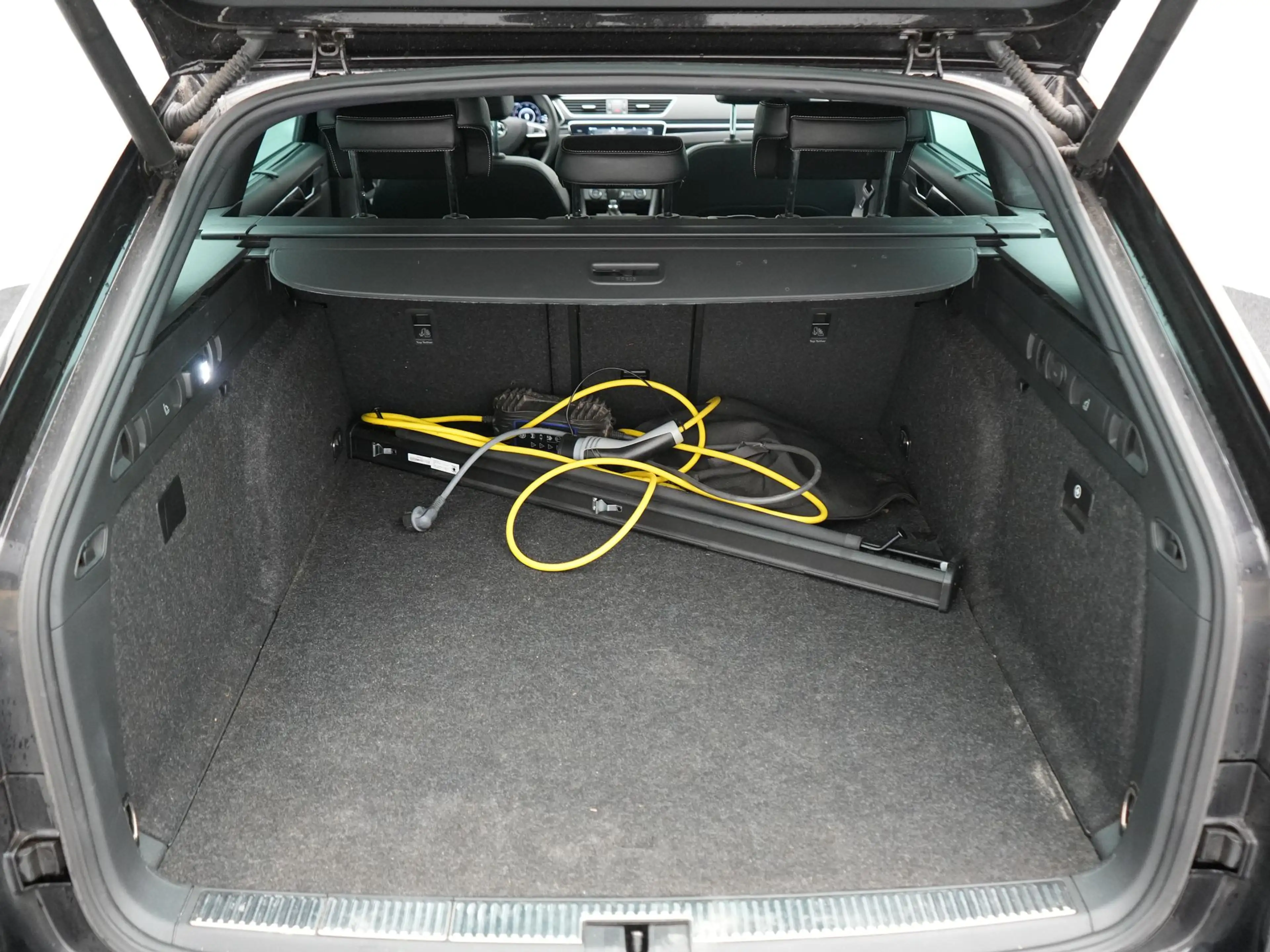 Skoda Superb Combi 1.4 TSI iV Laurin & Klement PHEV 218pk | Tre — photo 39
