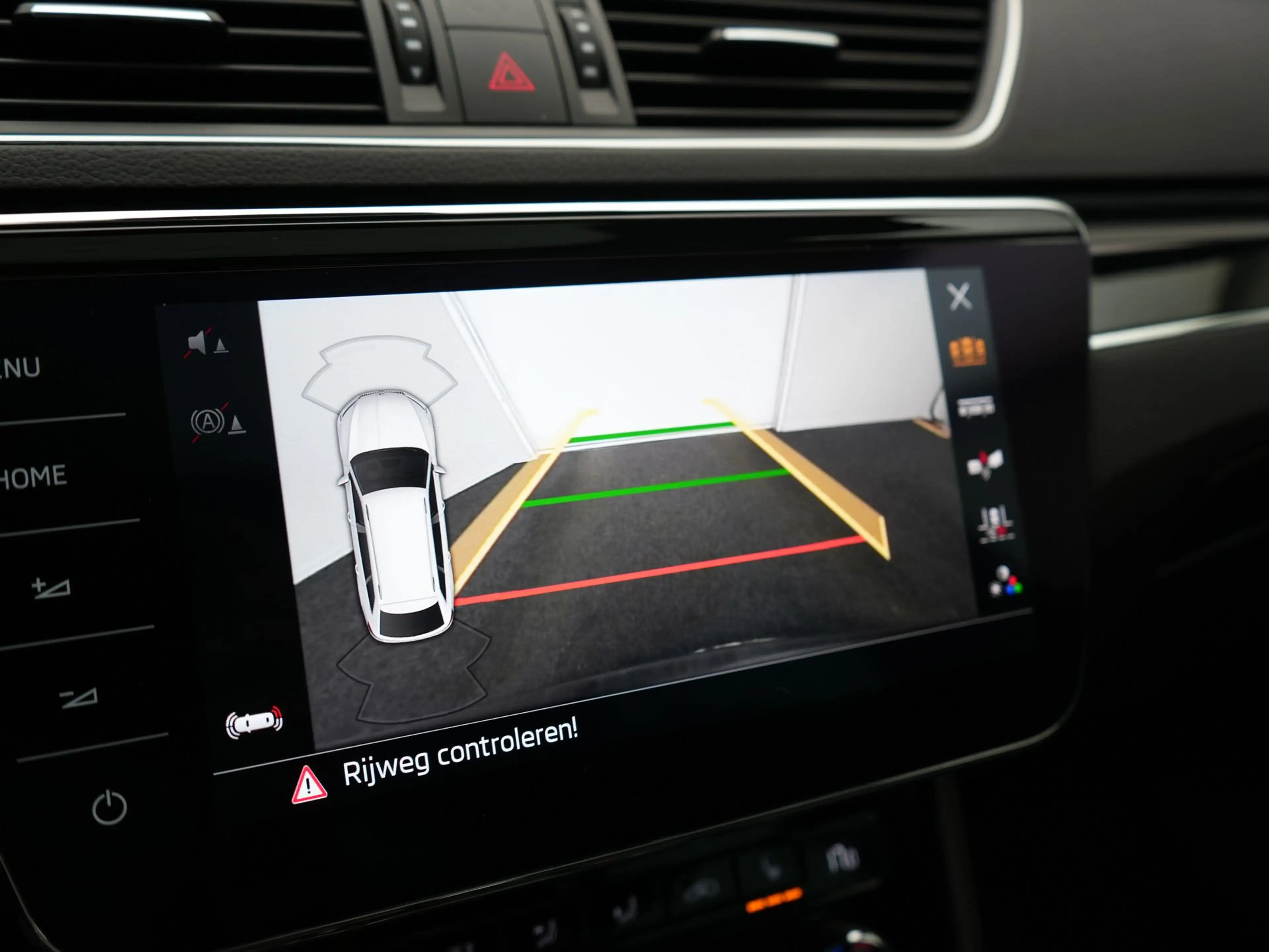 Skoda Superb Combi 1.4 TSI iV Laurin & Klement PHEV 218pk | Tre — photo 13