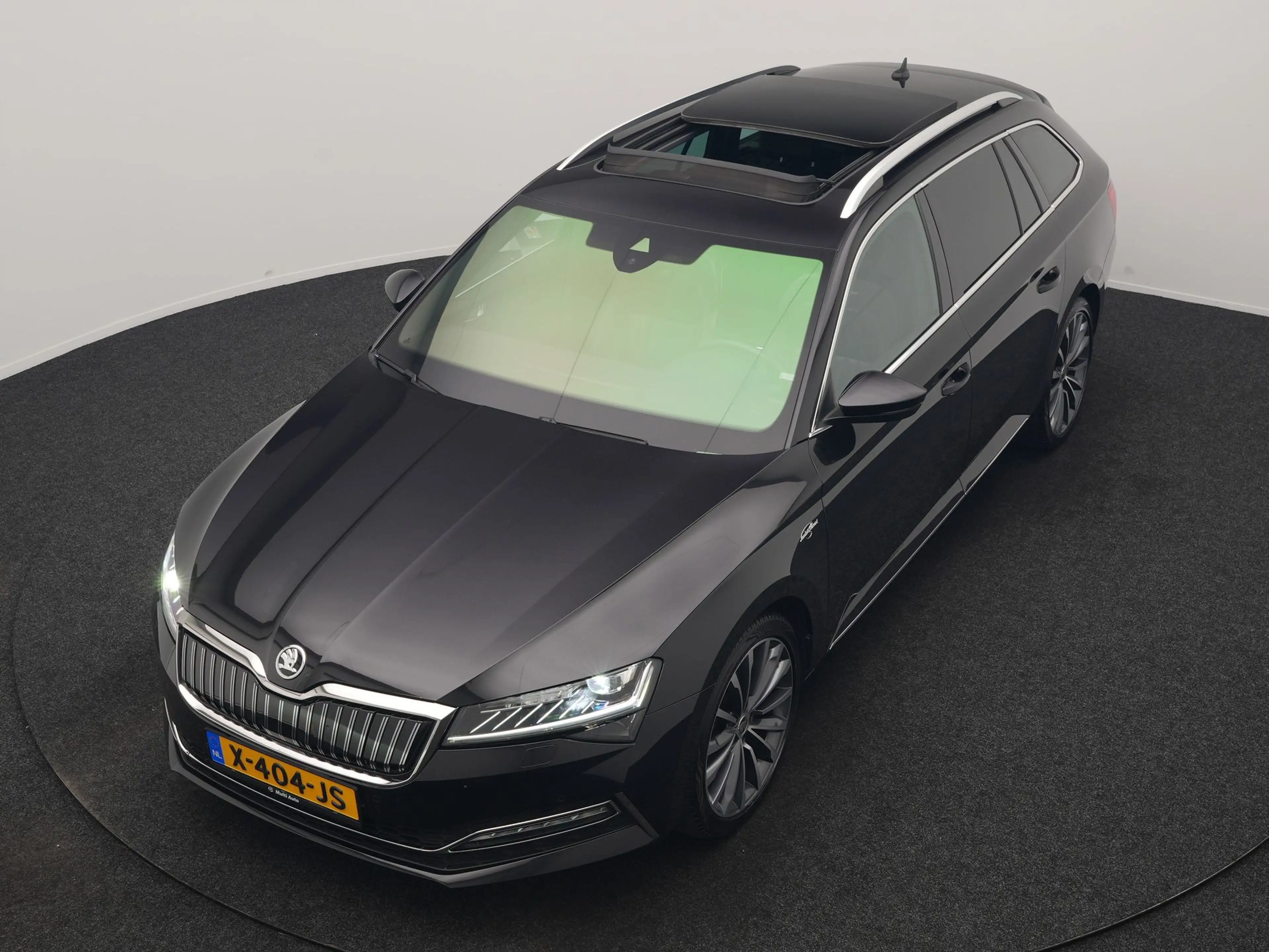 Skoda Superb Combi 1.4 TSI iV Laurin & Klement PHEV 218pk | Tre — photo 30