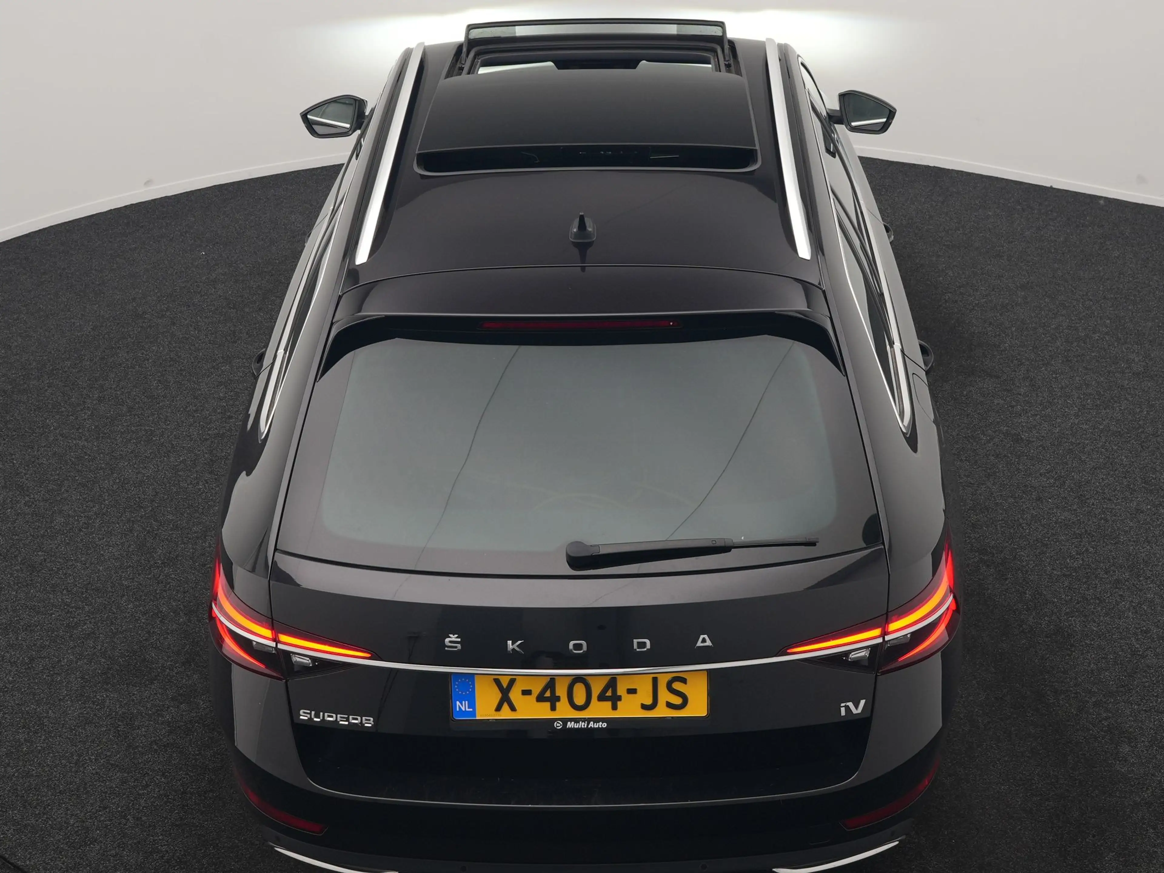 Skoda Superb Combi 1.4 TSI iV Laurin & Klement PHEV 218pk | Tre — photo 44