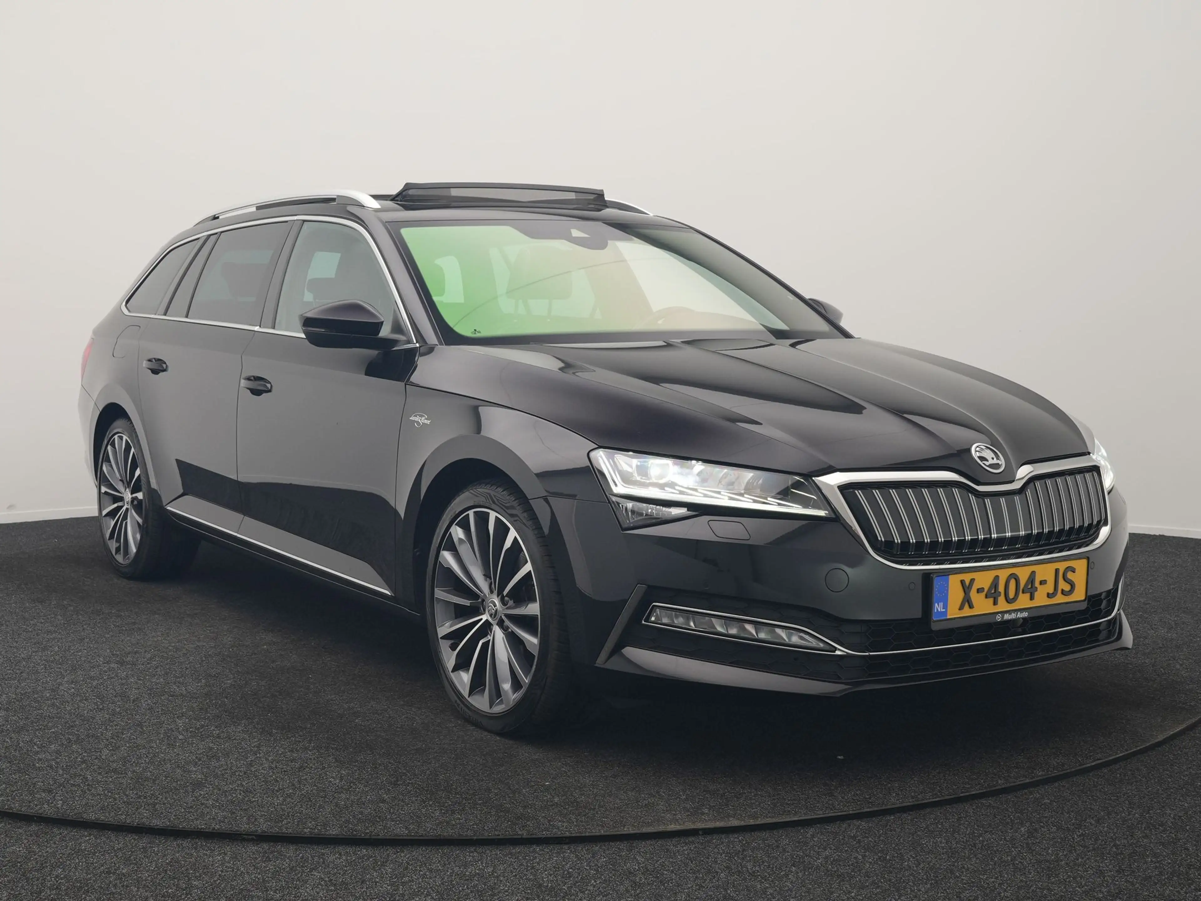 Skoda Superb Combi 1.4 TSI iV Laurin & Klement PHEV 218pk | Tre — photo 24