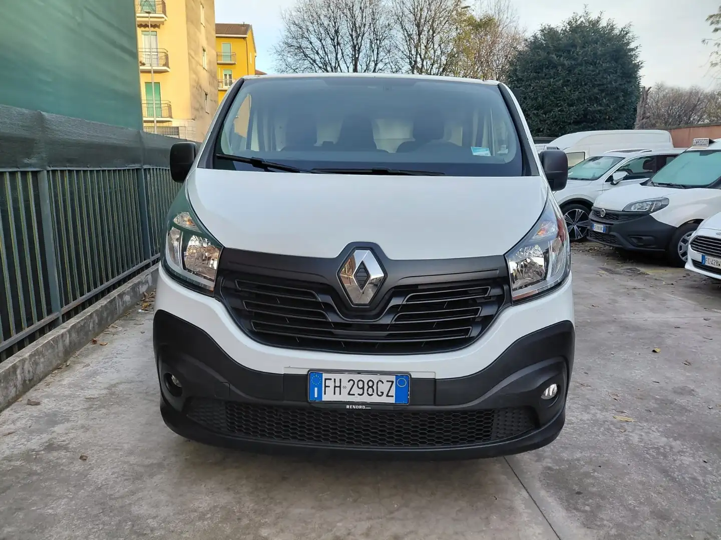 Renault Trafic furgone 3 posti Bianco - 2