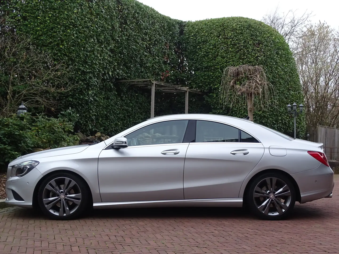 Mercedes-Benz CLA 180 Sport 1ste eig. Nw.staat Gris - 2