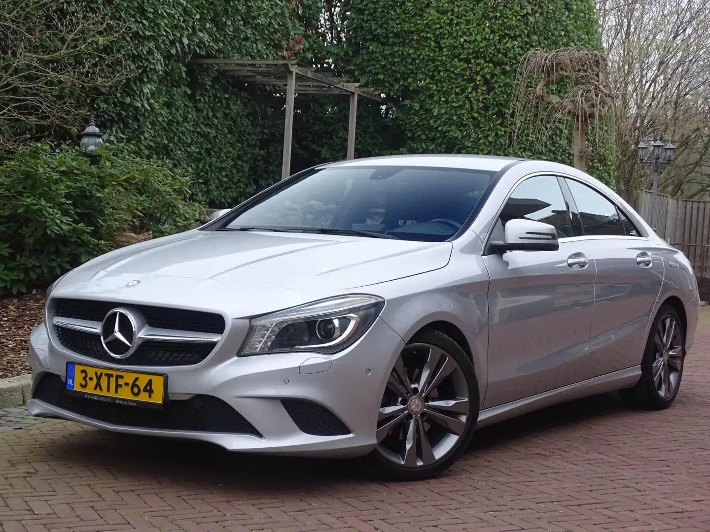 Mercedes-Benz CLA 180 Sport 1ste eig. Nw.staat Gris - 1