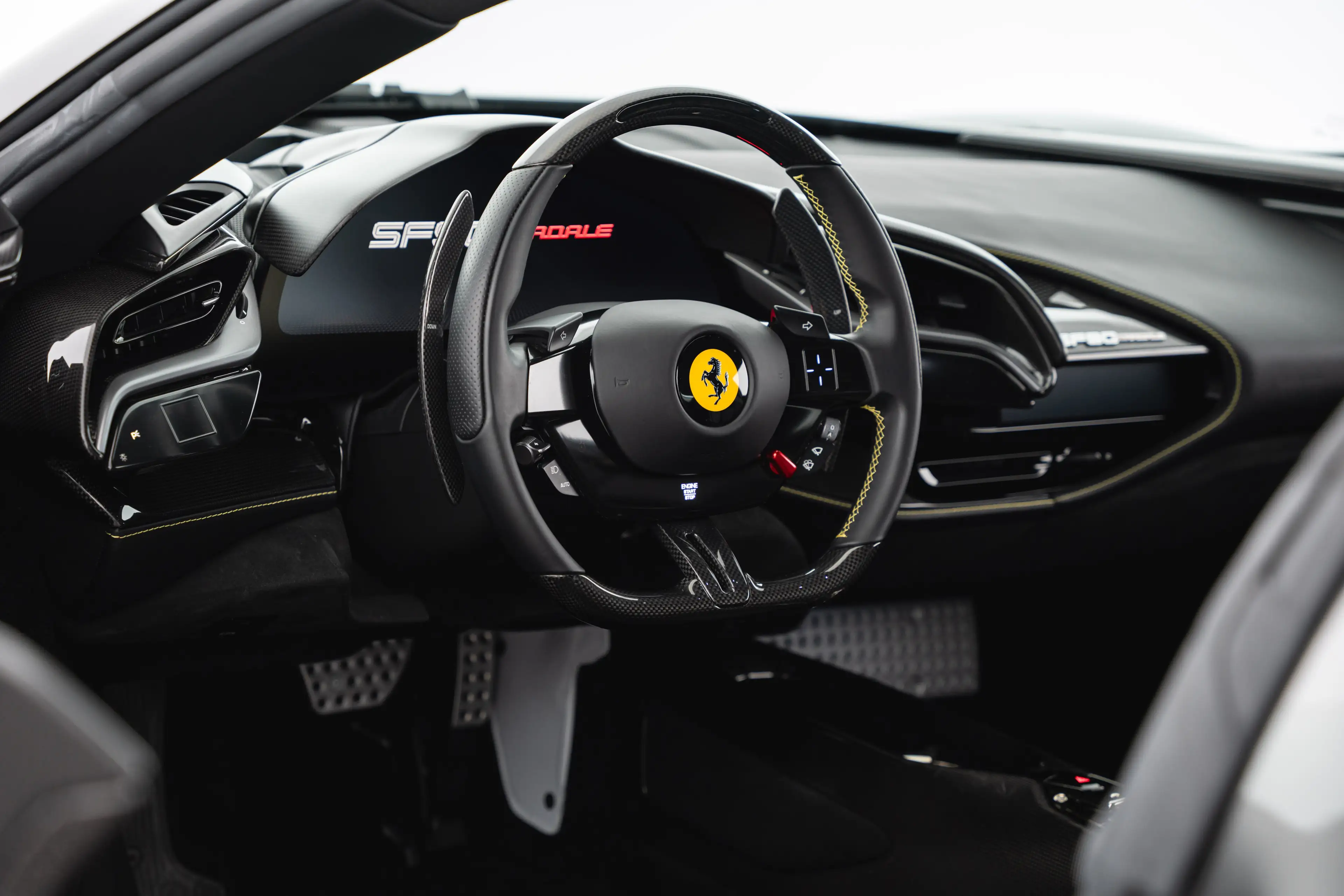 Ferrari SF90 Stradale PHEV 7,9kWh F1-DCT — photo 15