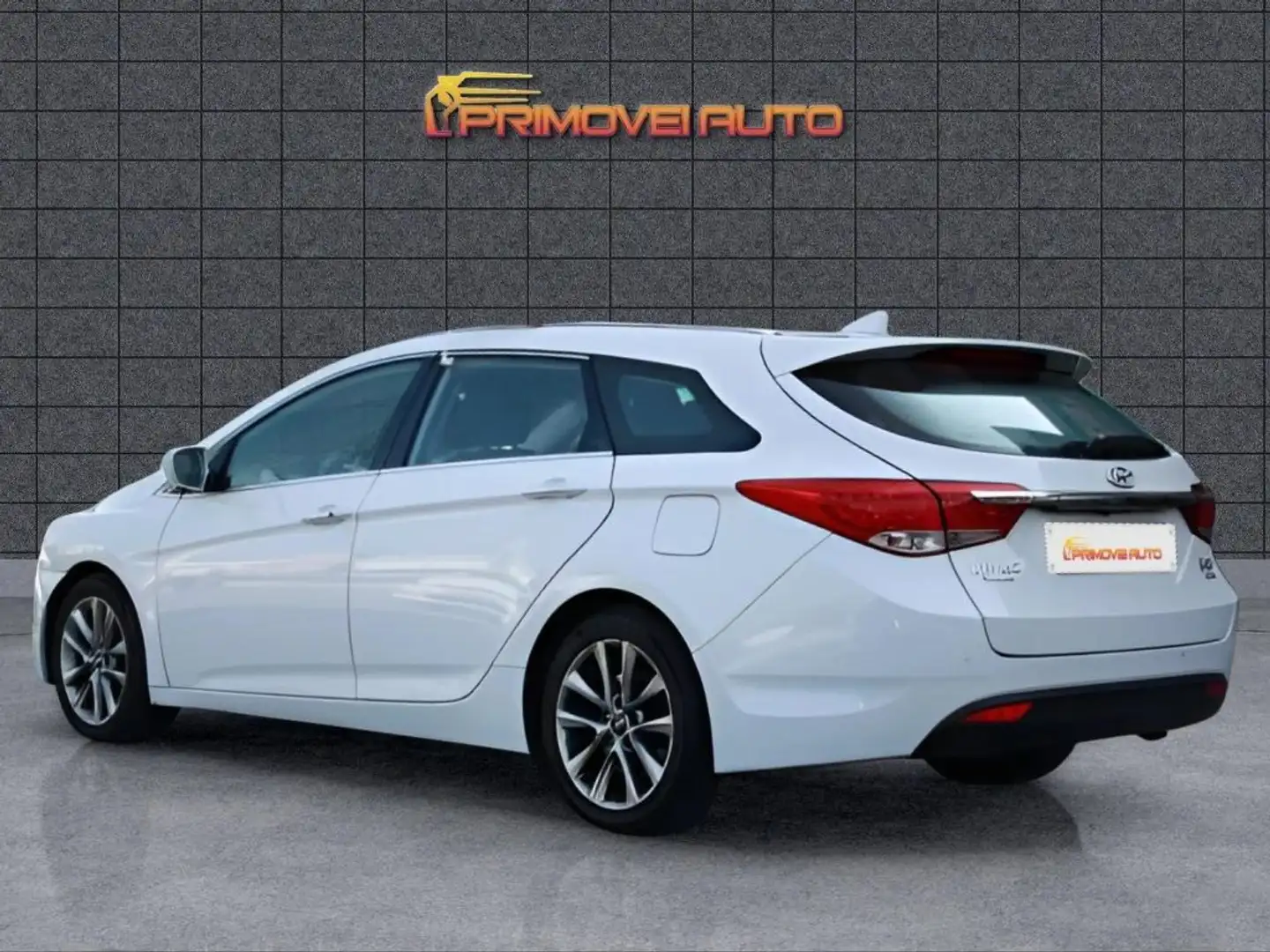 Hyundai i40 Wagon 1.7 CRDi 136CV Aut. Business Bianco - 2