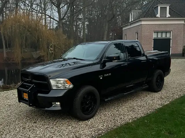 Dodge RAM 1500 5.7 V8 4x4 LPG G3 Dubbele Cabine Youngtimer N