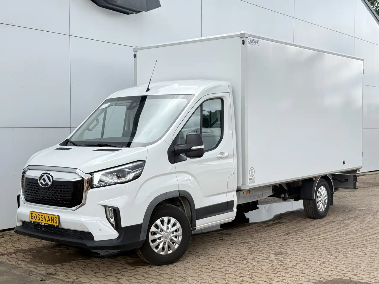 Maxus eDeliver 9