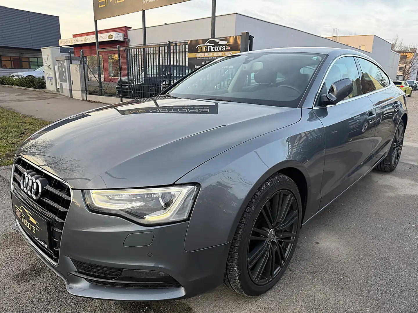 Audi A5 SB 2,0 TDI Aut. Grau - 2