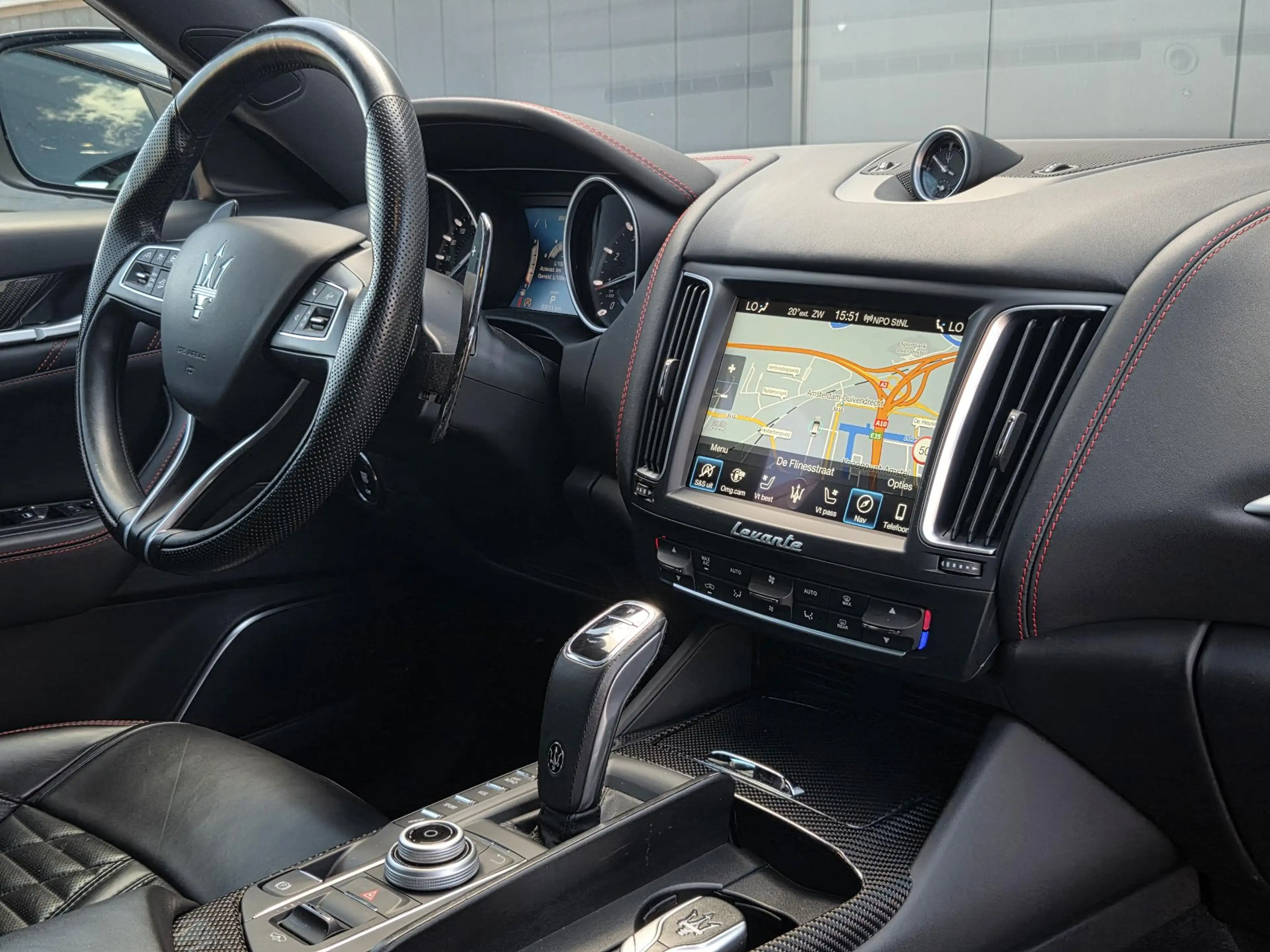 Maserati Levante 3.8 V8 GTS | Schuif-kanteldak | Adaptive Cruise Co — photo 2