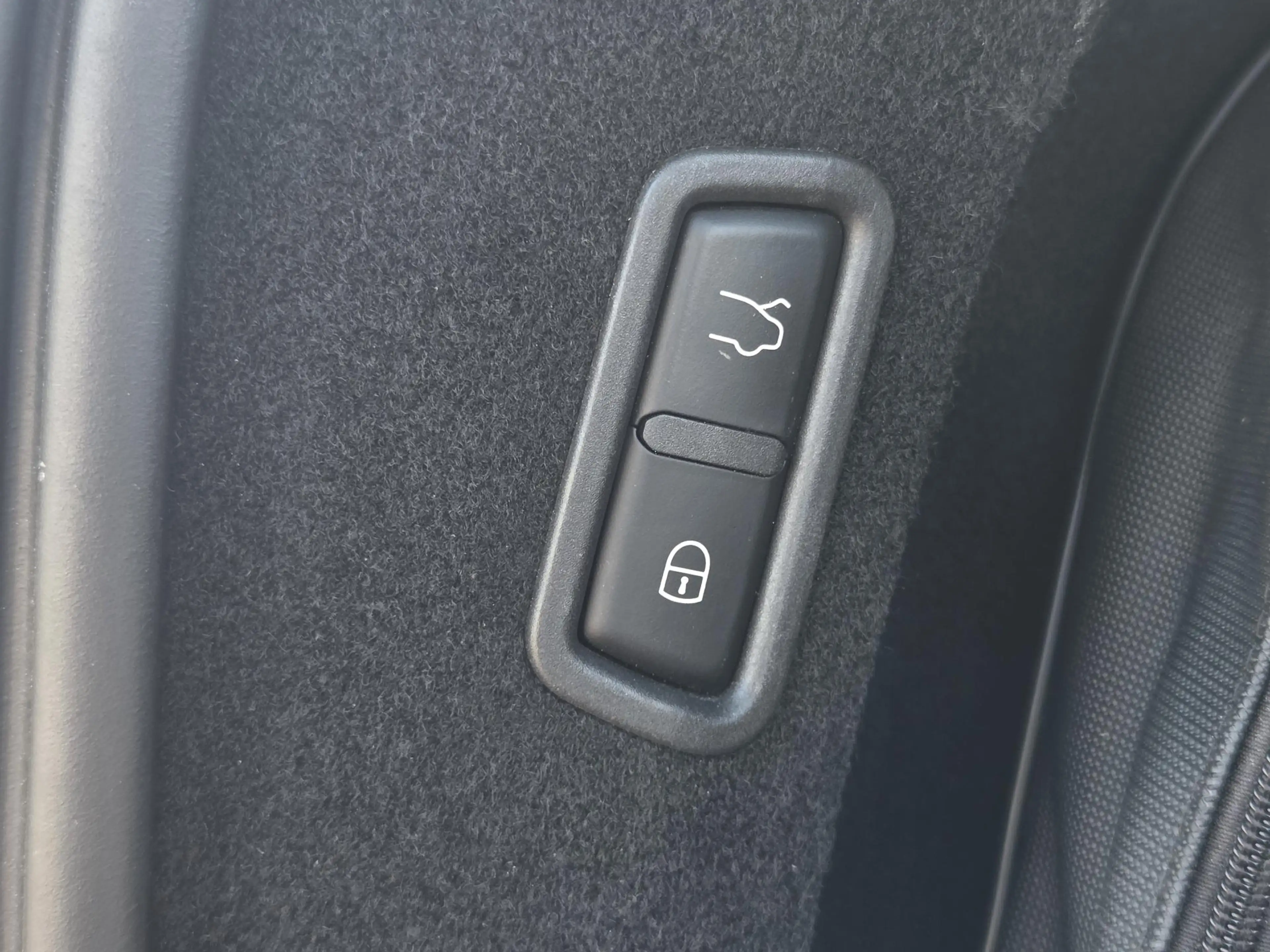 Maserati Levante 3.8 V8 GTS | Schuif-kanteldak | Adaptive Cruise Co — photo 8