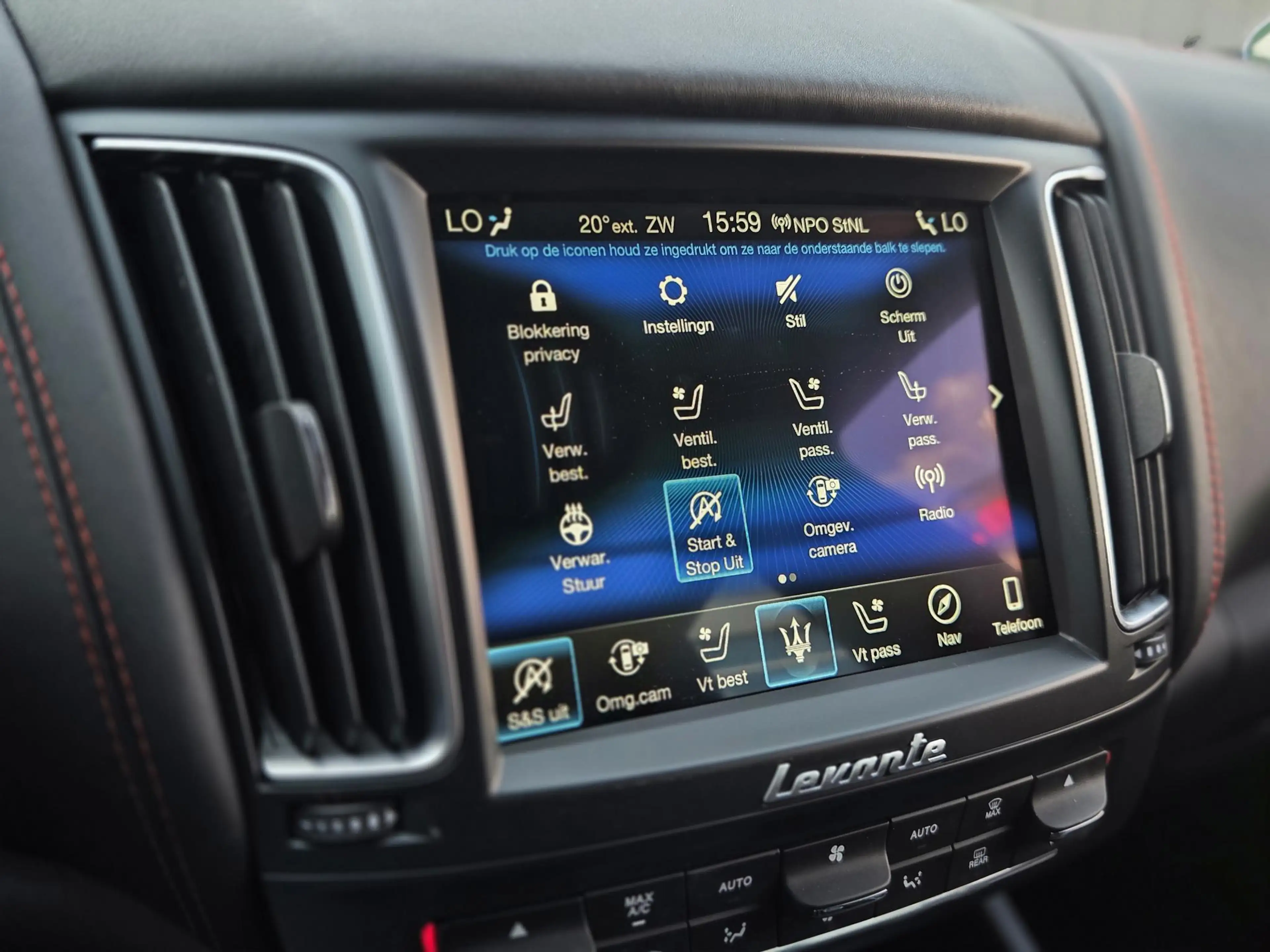 Maserati Levante 3.8 V8 GTS | Schuif-kanteldak | Adaptive Cruise Co — photo 34