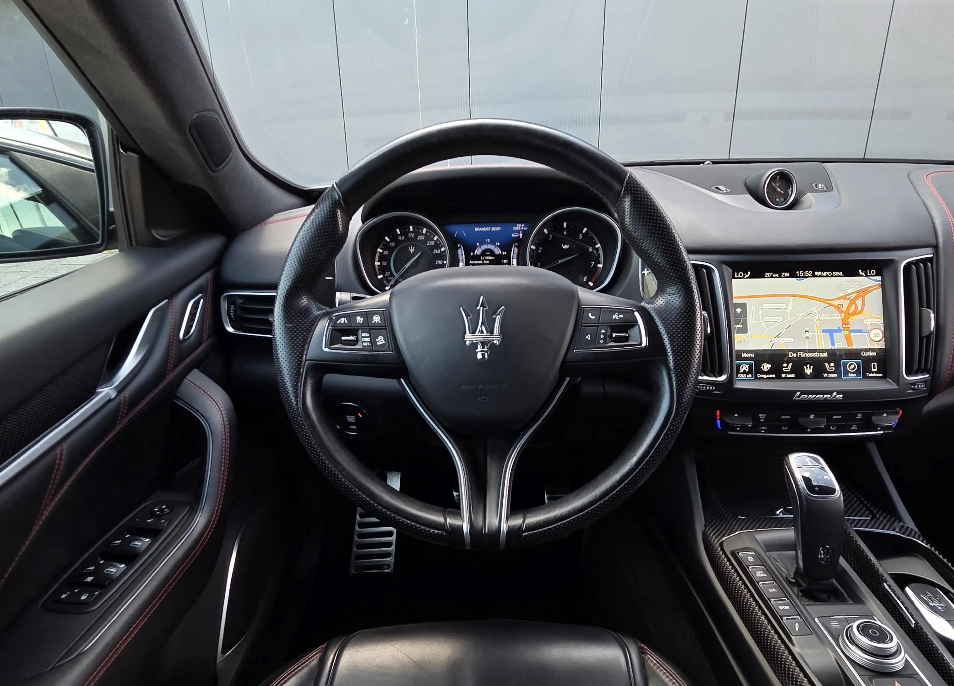Maserati Levante 3.8 V8 GTS | Schuif-kanteldak | Adaptive Cruise Co — photo 4