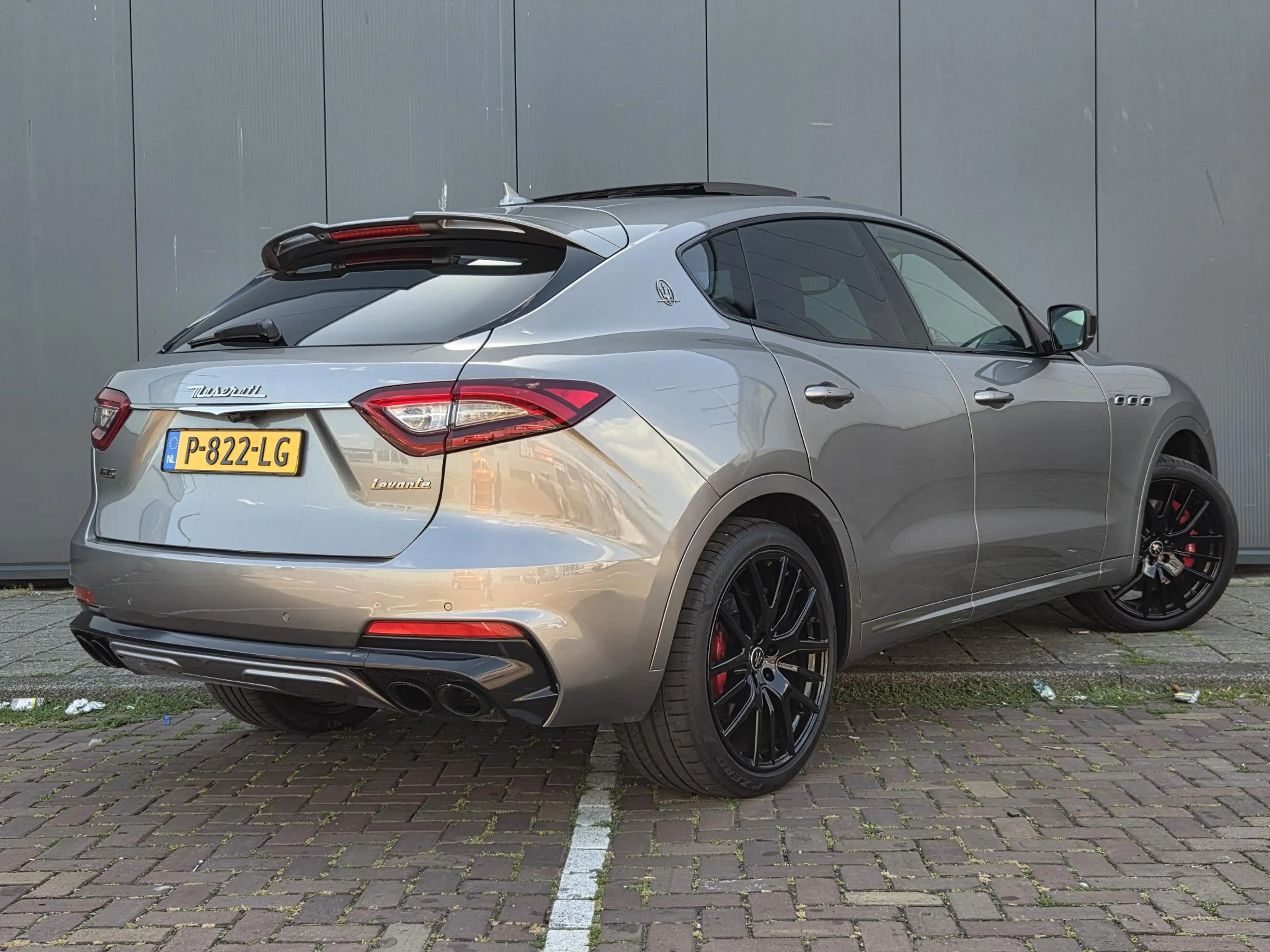 Maserati Levante 3.8 V8 GTS | Schuif-kanteldak | Adaptive Cruise Co — photo 3