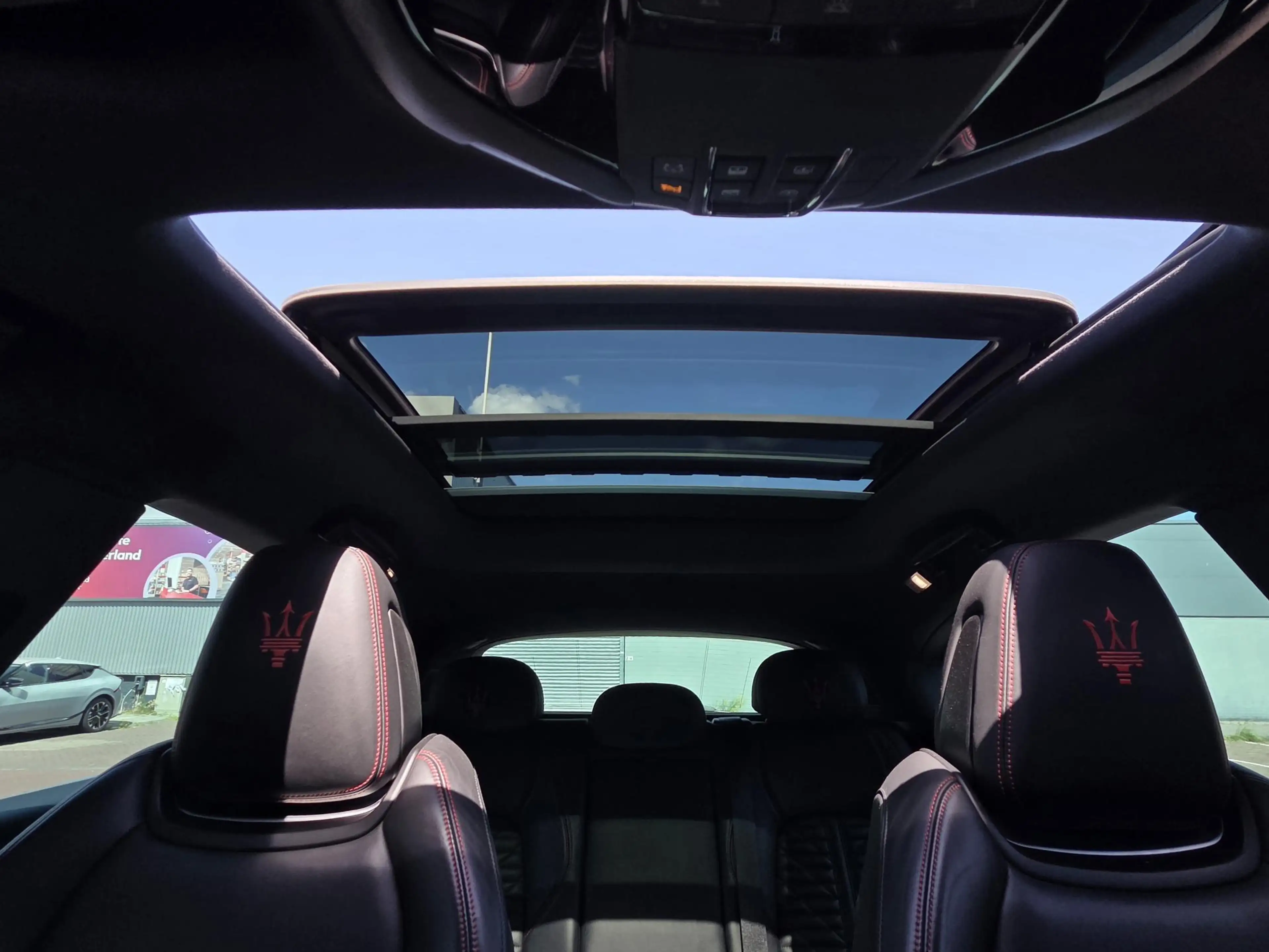 Maserati Levante 3.8 V8 GTS | Schuif-kanteldak | Adaptive Cruise Co — photo 33