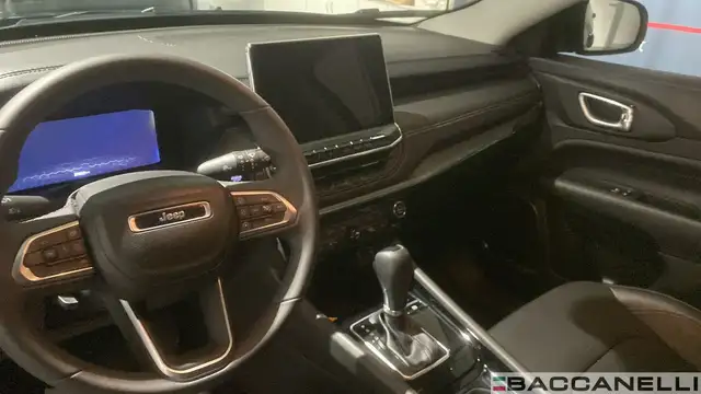 Jeep Compass view 17