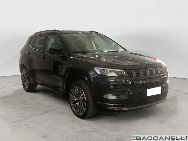 Jeep Compass view 4