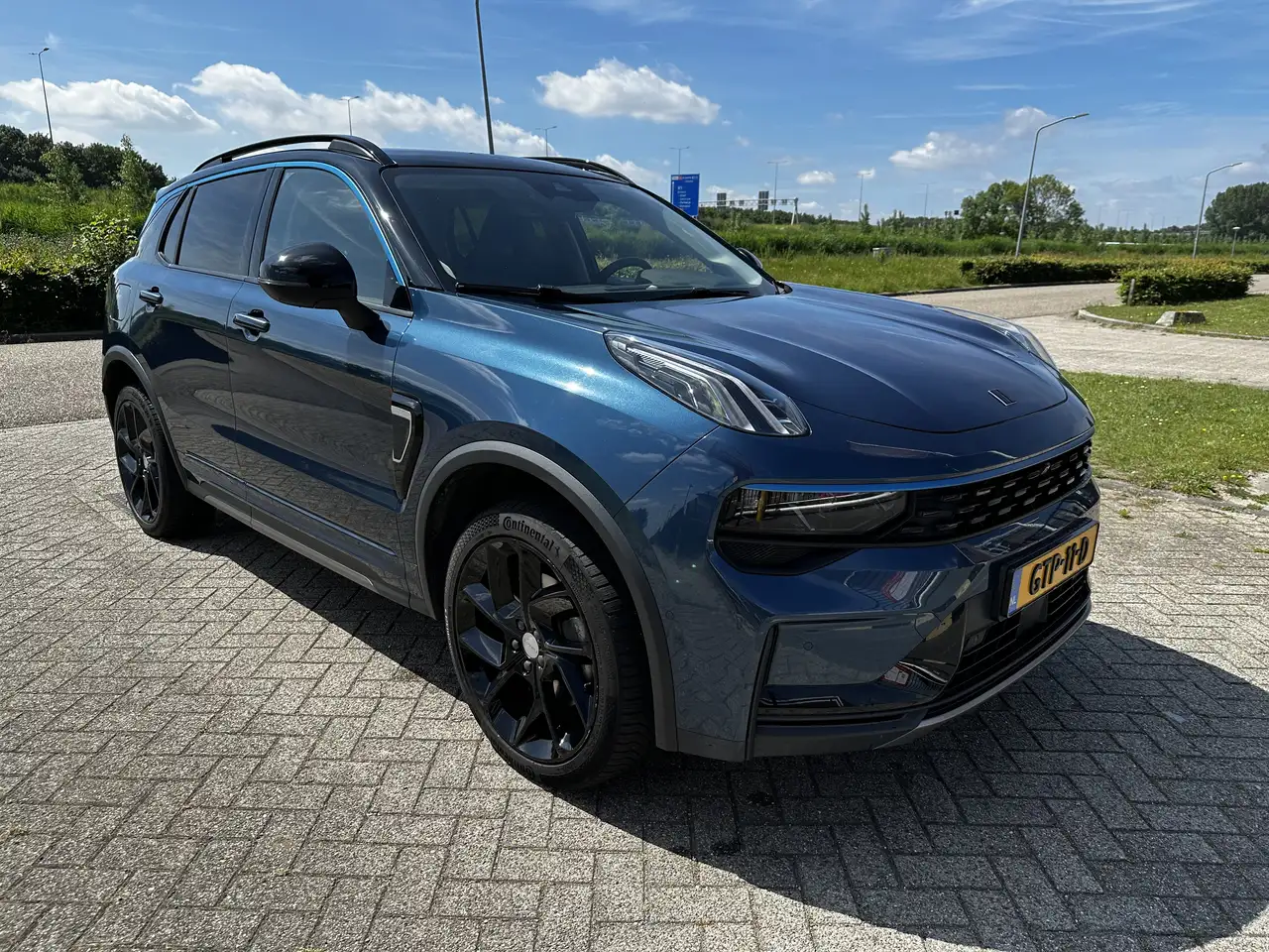 Lynk & Co 01 2022