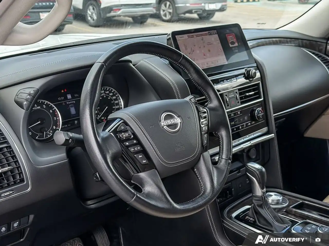 Nissan Armada снимка Nissan Armada