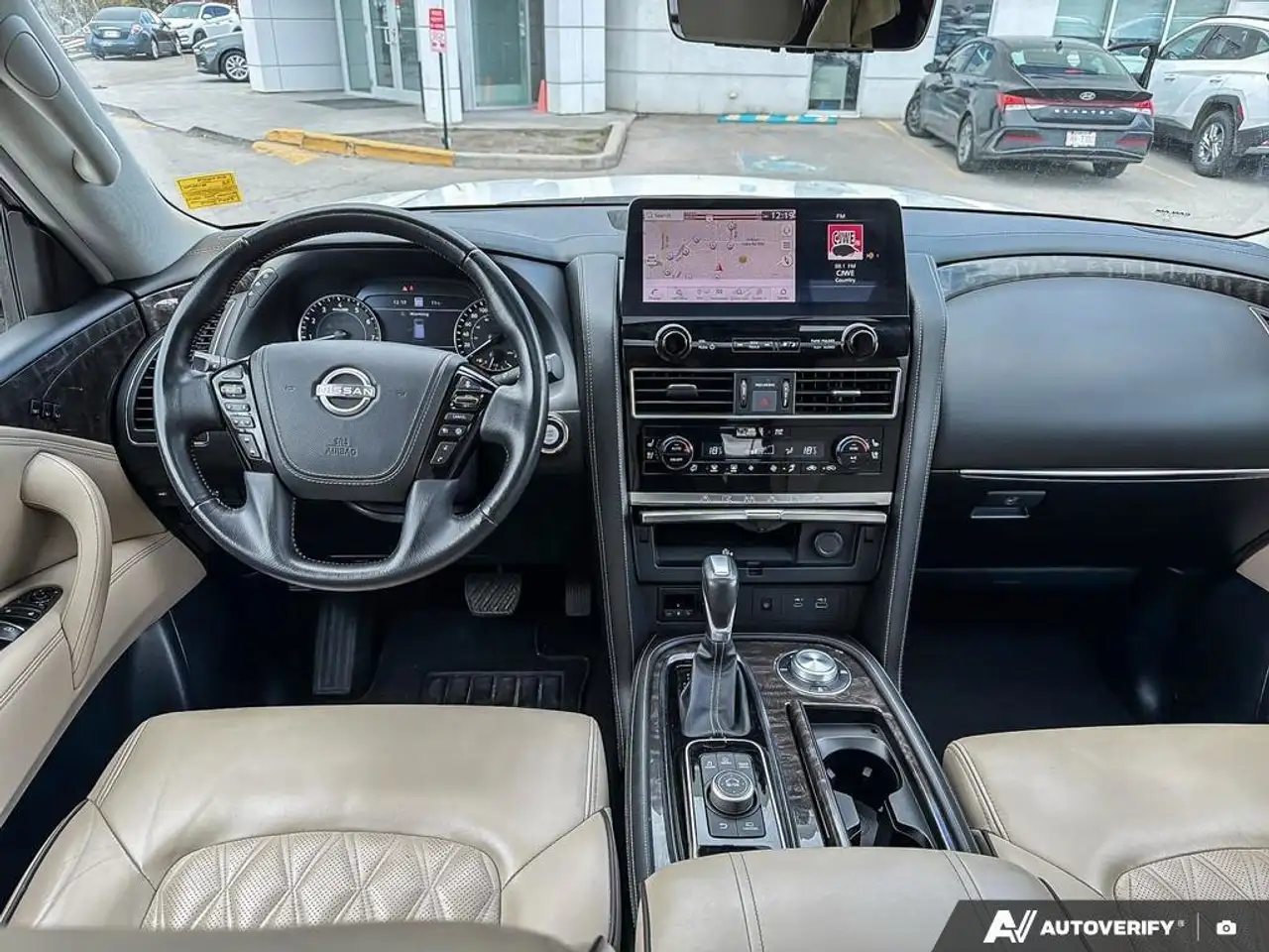 Nissan Armada снимка Nissan Armada