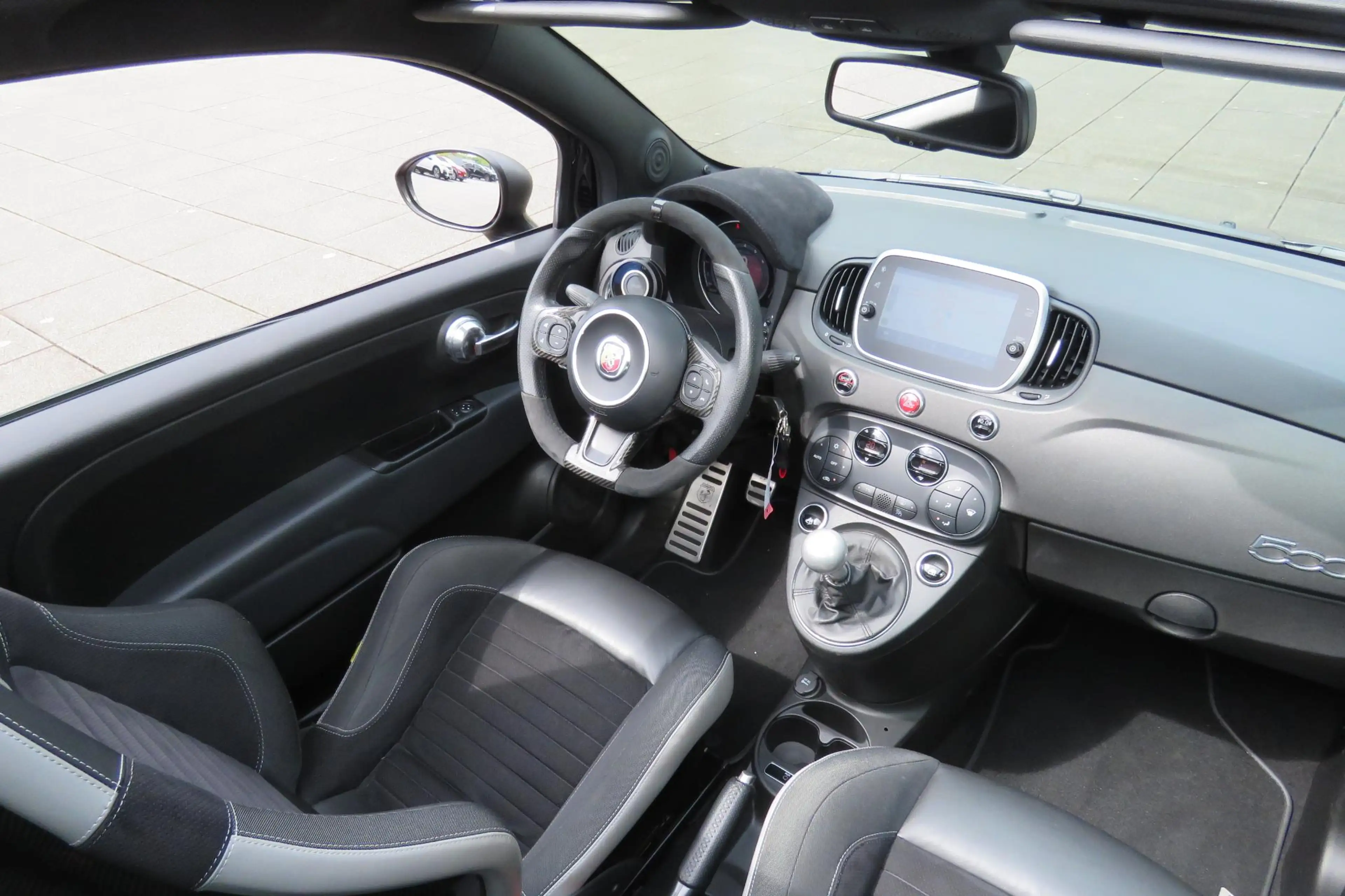 Abarth 595C 1.4 T-Jet Competizione Mooiste van Nederland. — photo 3