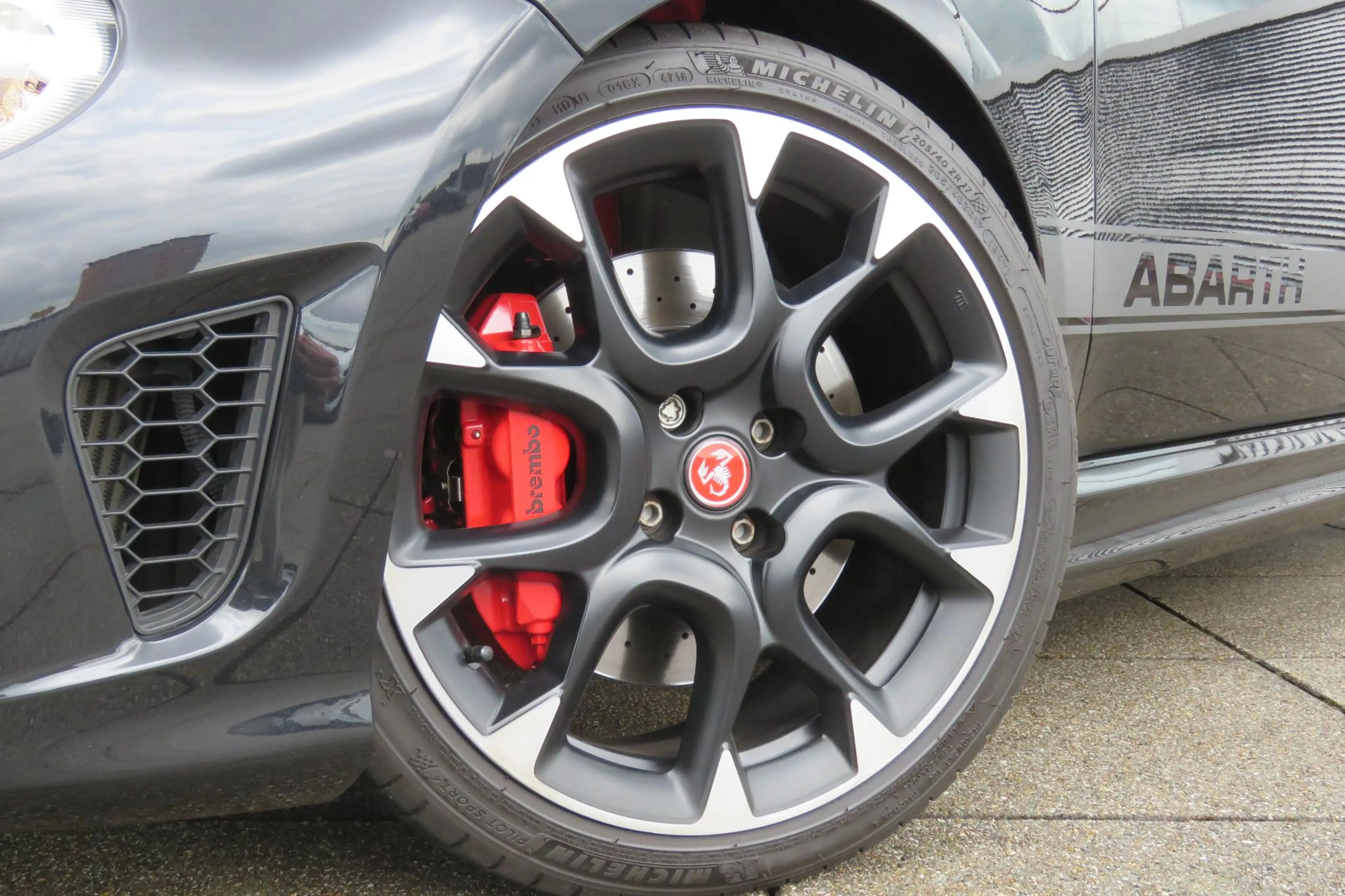 Abarth 595C 1.4 T-Jet Competizione Mooiste van Nederland. — photo 4
