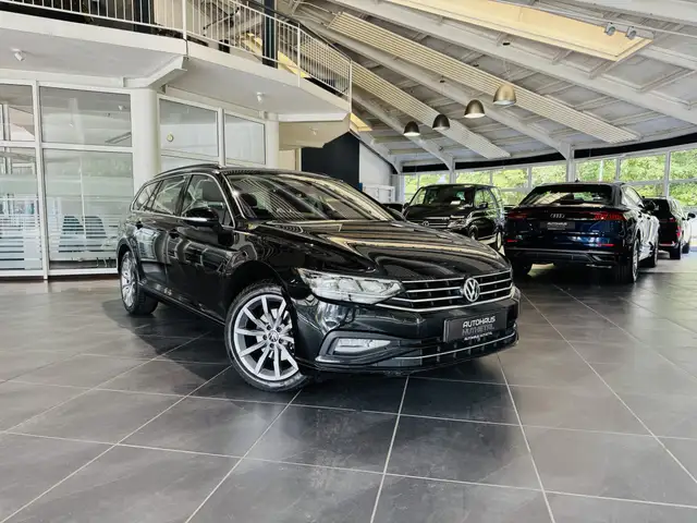 Volkswagen Passat main image