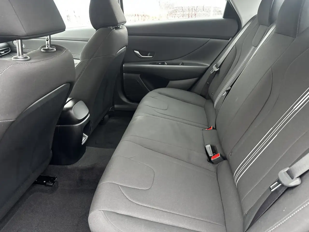 Hyundai ELANTRA снимка Hyundai ELANTRA