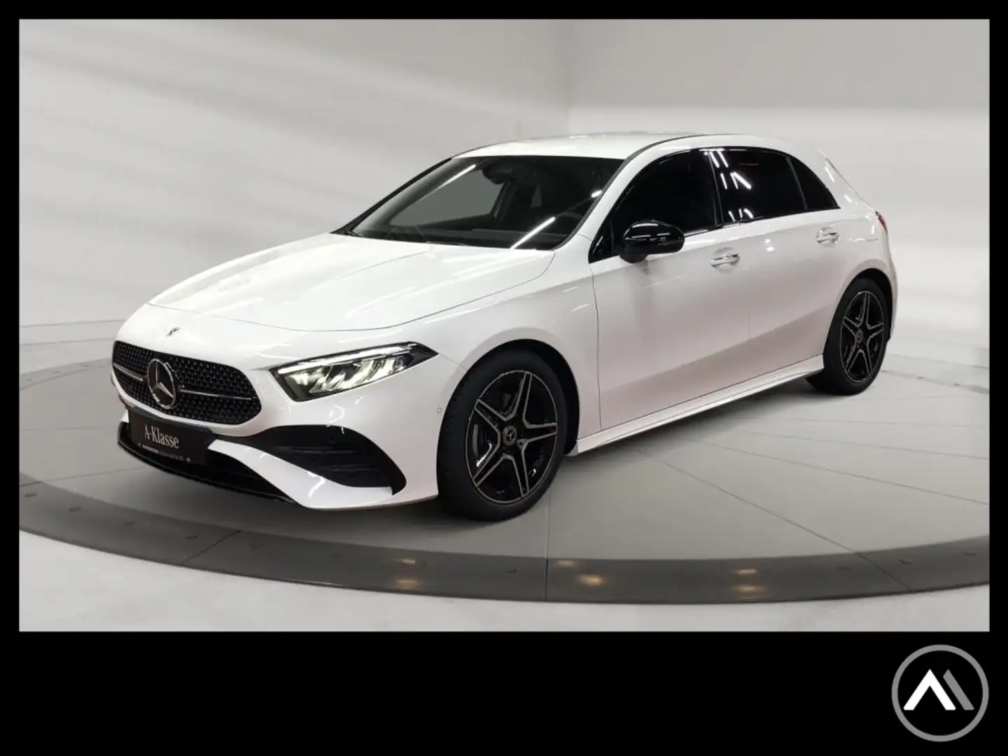 Mercedes-Benz A 180 +MBUX+Wide+AMG+Cam+SpurW+S-Sitz+W-Paket+LM Blanc - 1