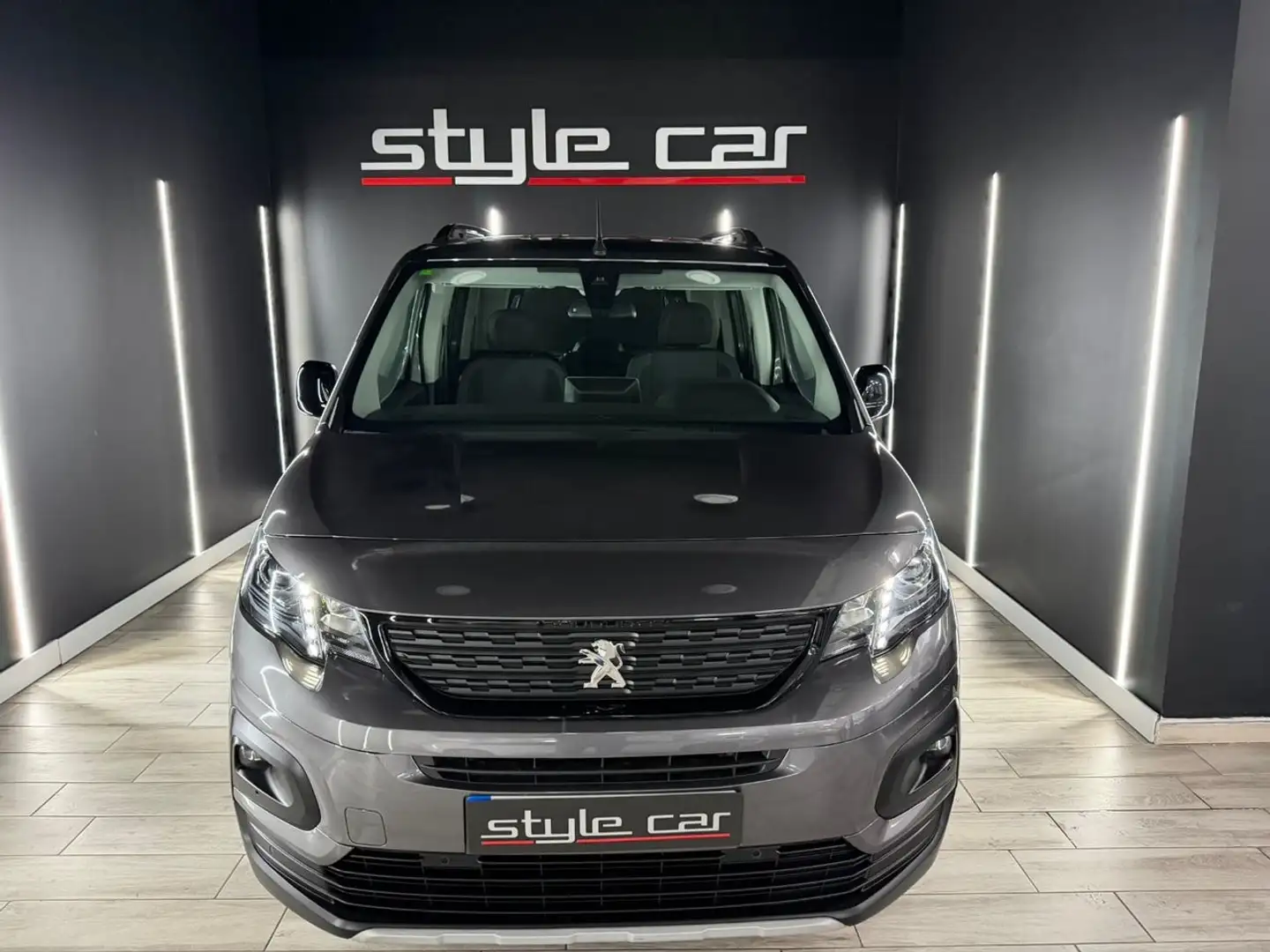 Peugeot Rifter GT Standard BlueHDi 96kW Gris - 2