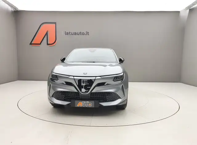 Alfa Romeo Junior view 2