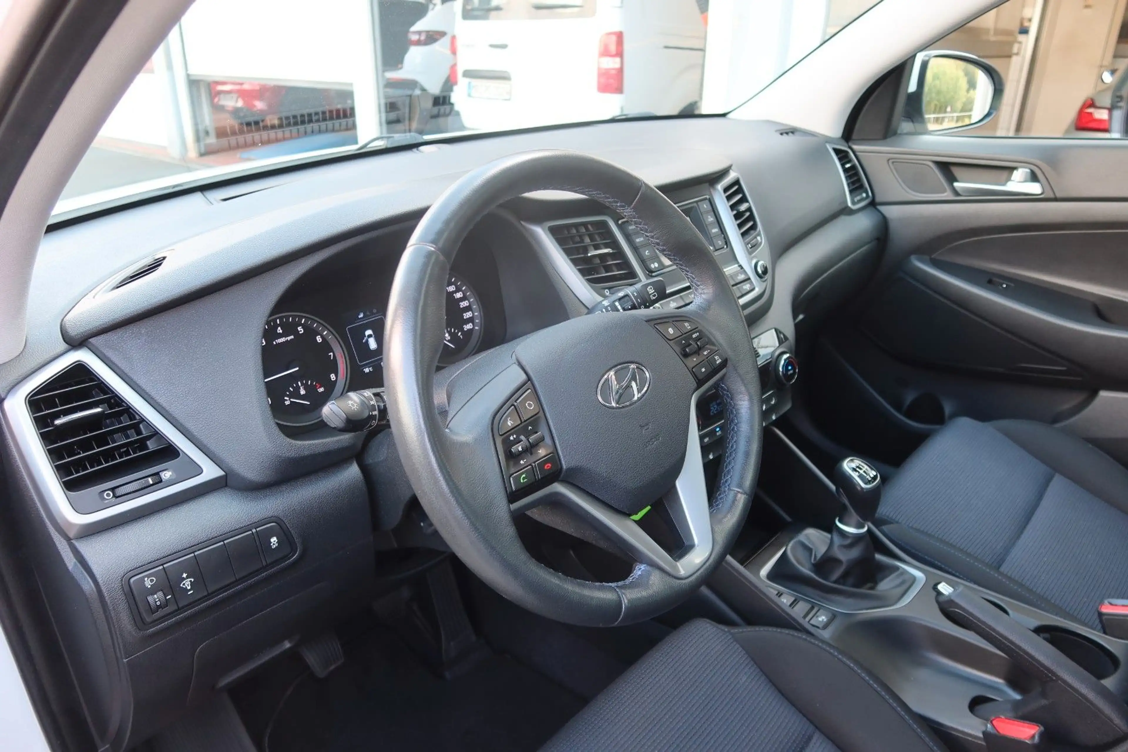 Hyundai TUCSON Trend 2WD — photo 14