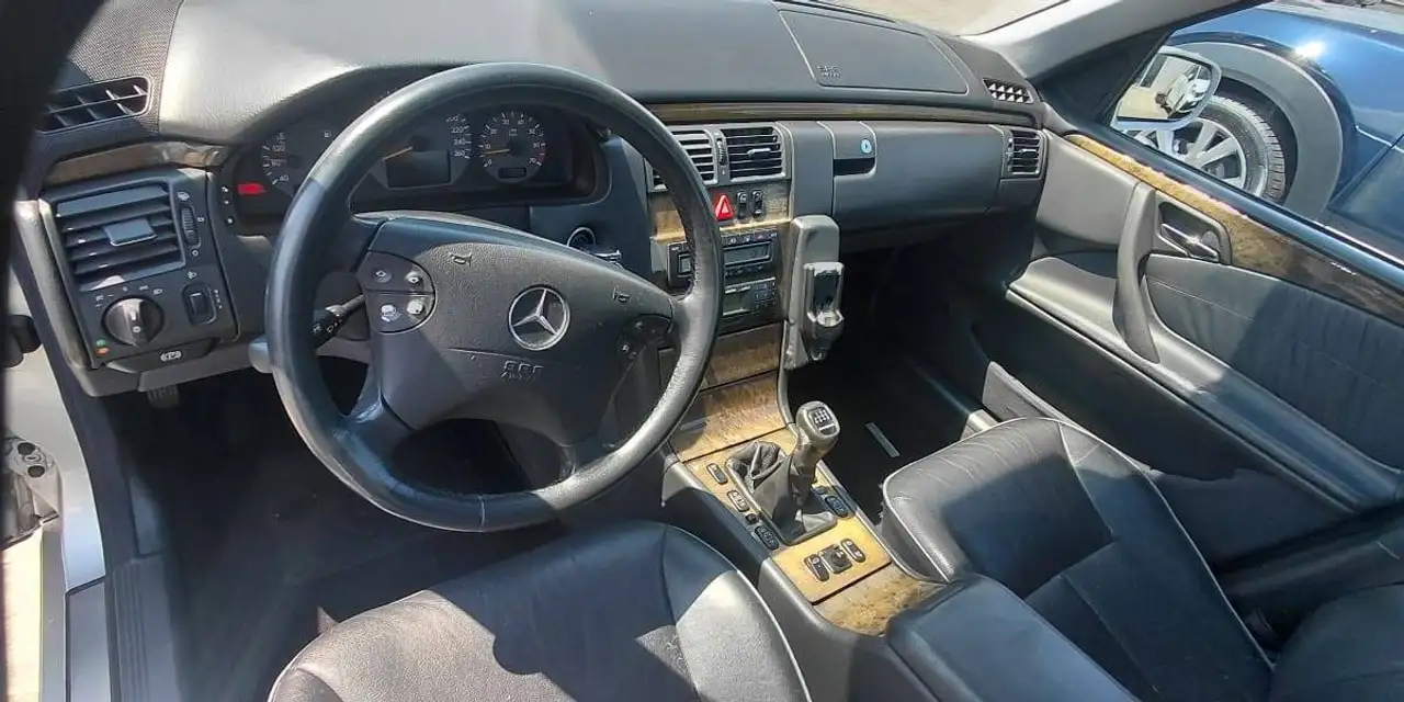 Mercedes-Benz E 200 Classe E - W210 Berlina k Avantgarde FL, foto 9