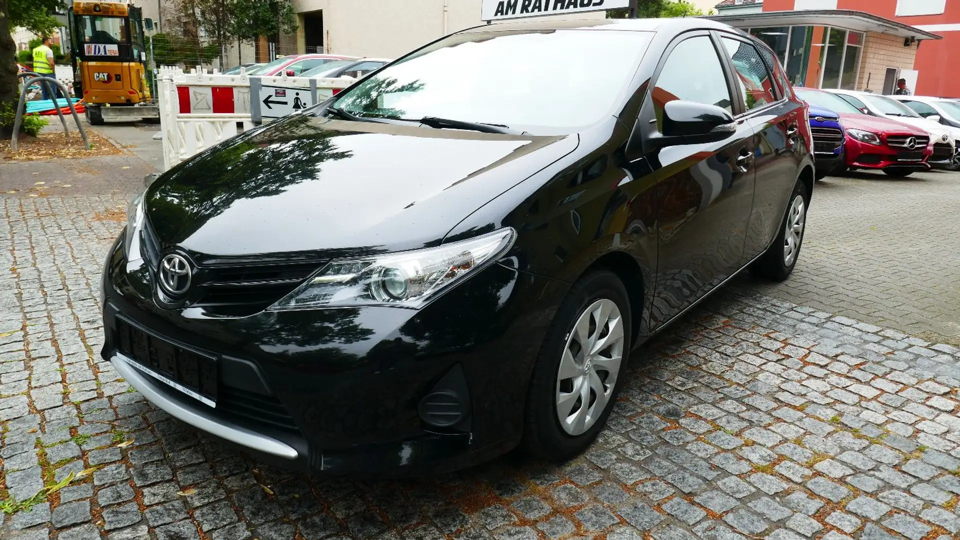 Toyota Auris Cool Schwarz - 1