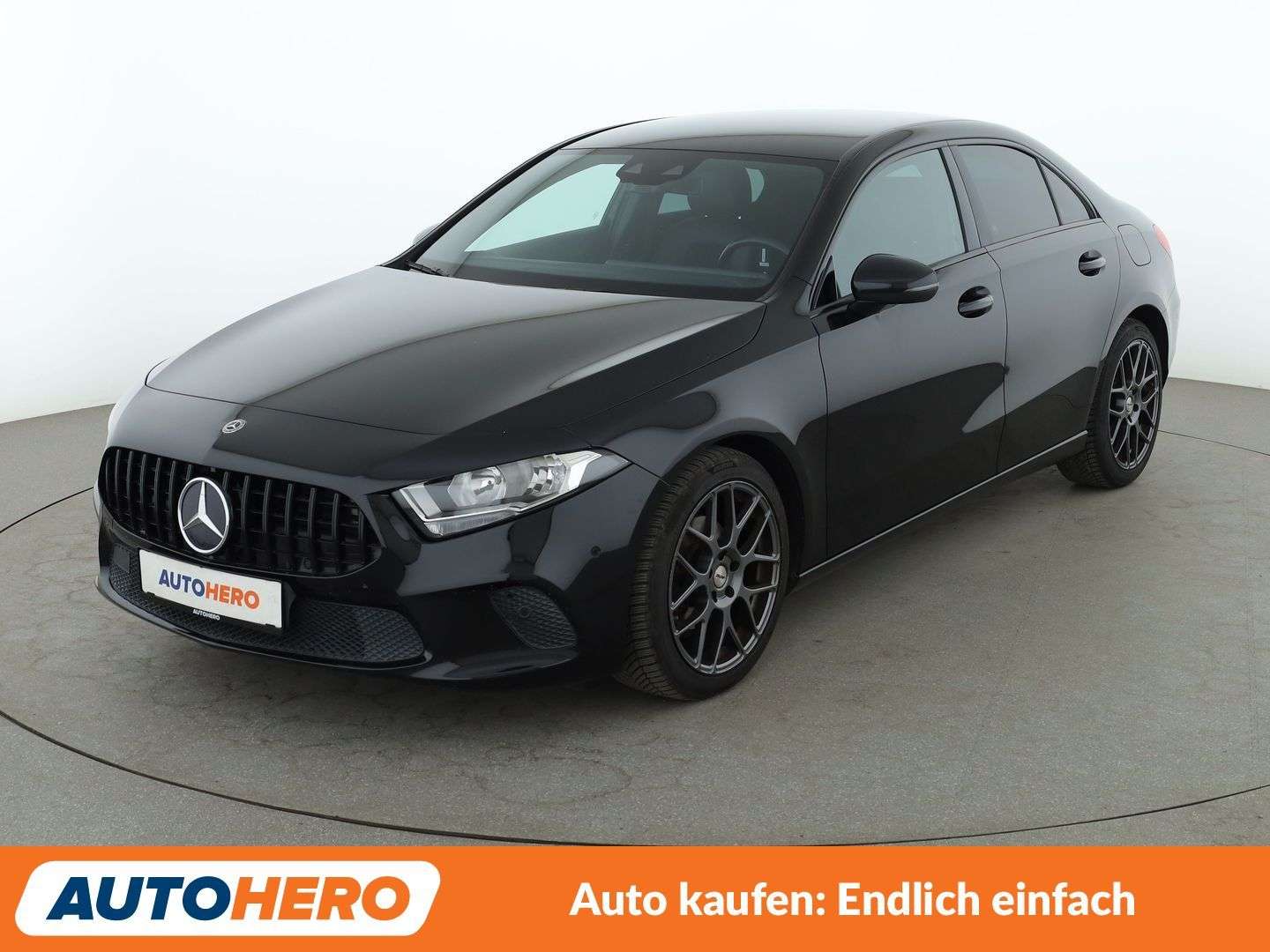 Mercedes-Benz A 180 nuo 369 €/ mėn Benzinas 2020m. Sedanas Automatinė