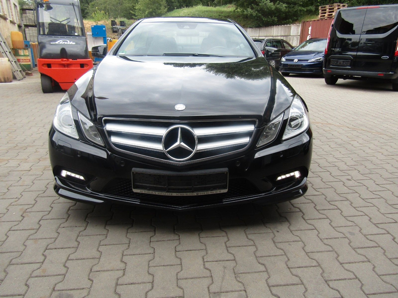 Mercedes-Benz E 350 E Coupe E 350 CDI Avantgarde AMG Line — photo 8