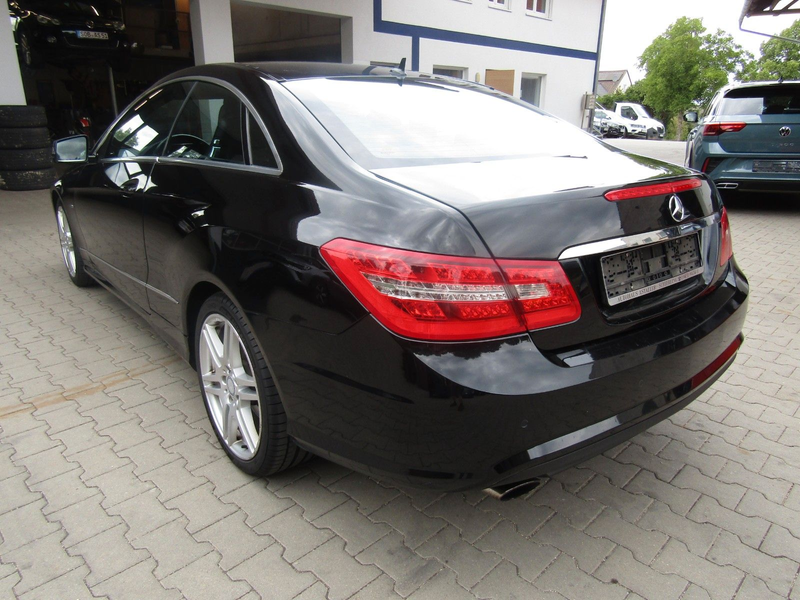 Mercedes-Benz E 350 E Coupe E 350 CDI Avantgarde AMG Line — photo 6