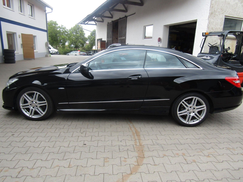 Mercedes-Benz E 350 E Coupe E 350 CDI Avantgarde AMG Line — photo 7