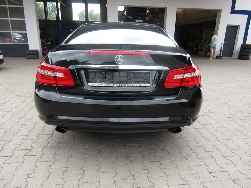 Mercedes-Benz E 350 E Coupe E 350 CDI Avantgarde AMG Line — photo 5