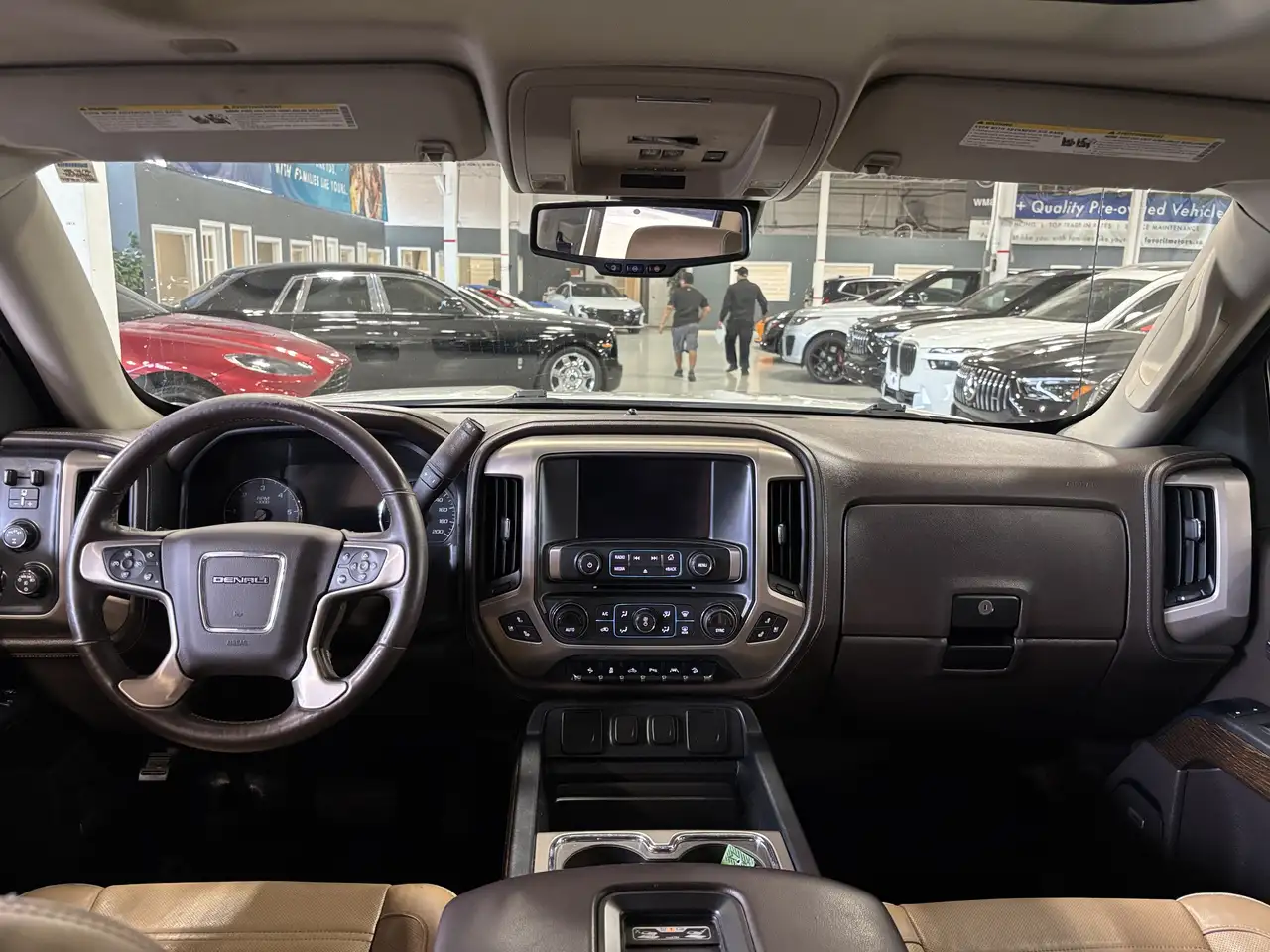 GMC Sierra 1500 снимка GMC Sierra 1500