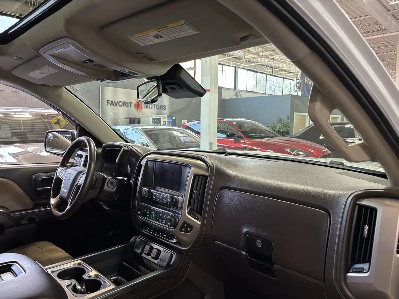 GMC Sierra 1500 снимка GMC Sierra 1500