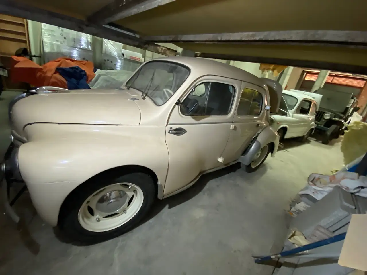 Renault 4cv, foto 2