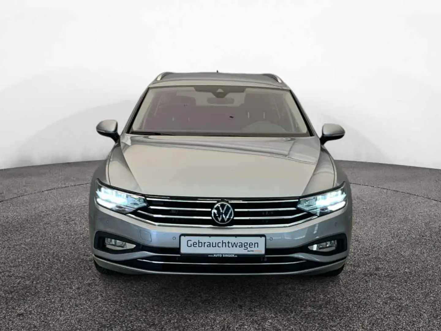 Volkswagen Passat Variant Business 2,0 TDI DSG *NAV*LED*ACC Silber - 2