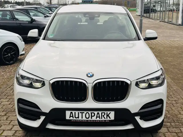 BMW X3 view 2
