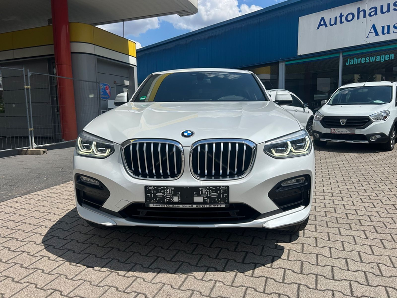 BMW X4 xDrive 20 i xLine Headup Pano kamera Ahk H&K — photo 2