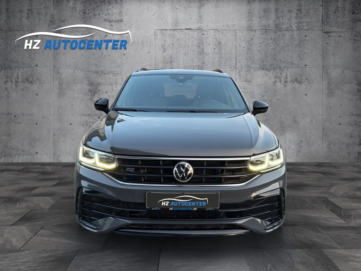 Volkswagen Tiguan R-Line 1.5 TSI DSG*BLACK*DIGITAL*LED*NAVI Gris - 2