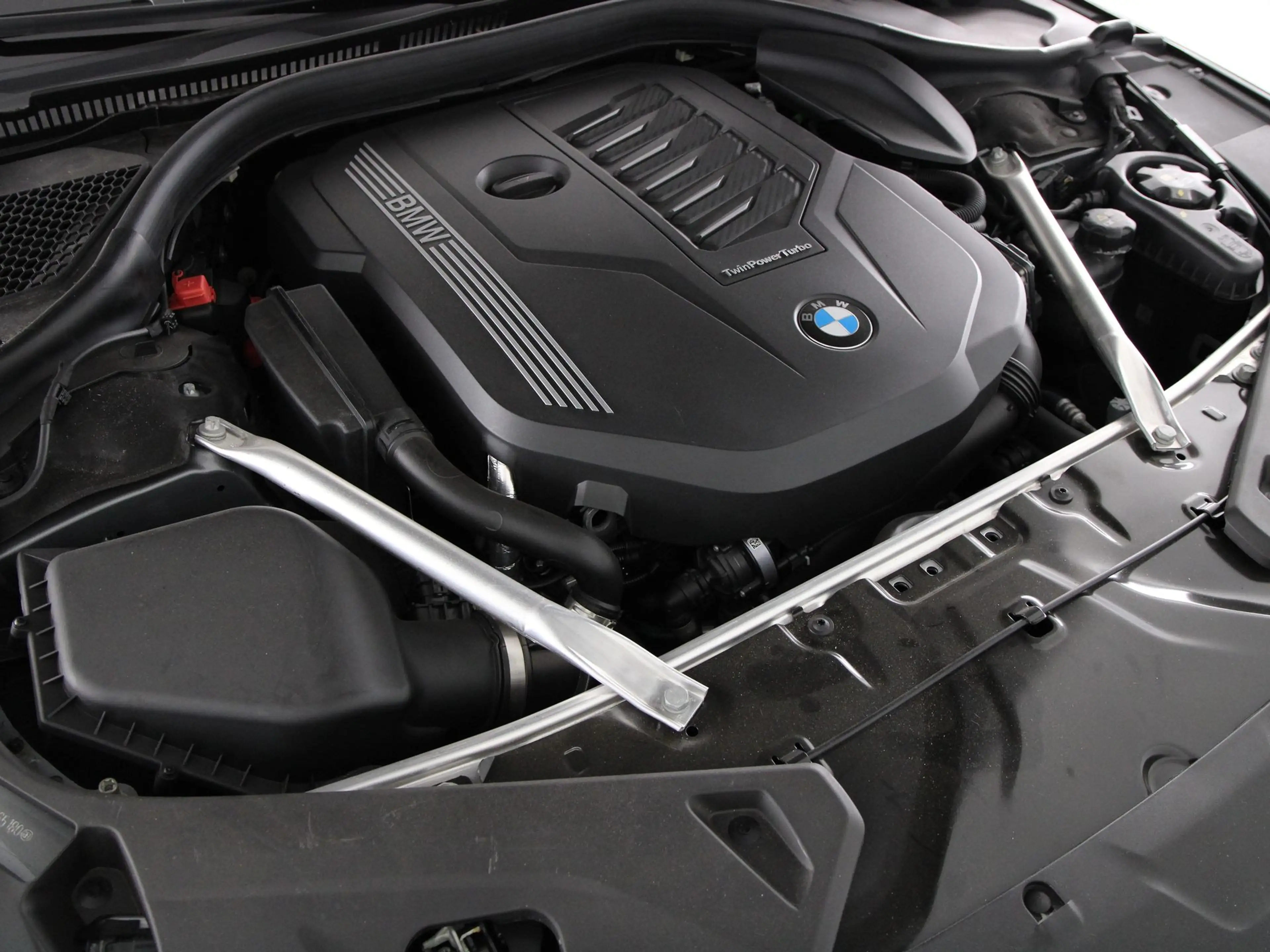 BMW 840 8 Serie 840i High Executive M-Sport — photo 4