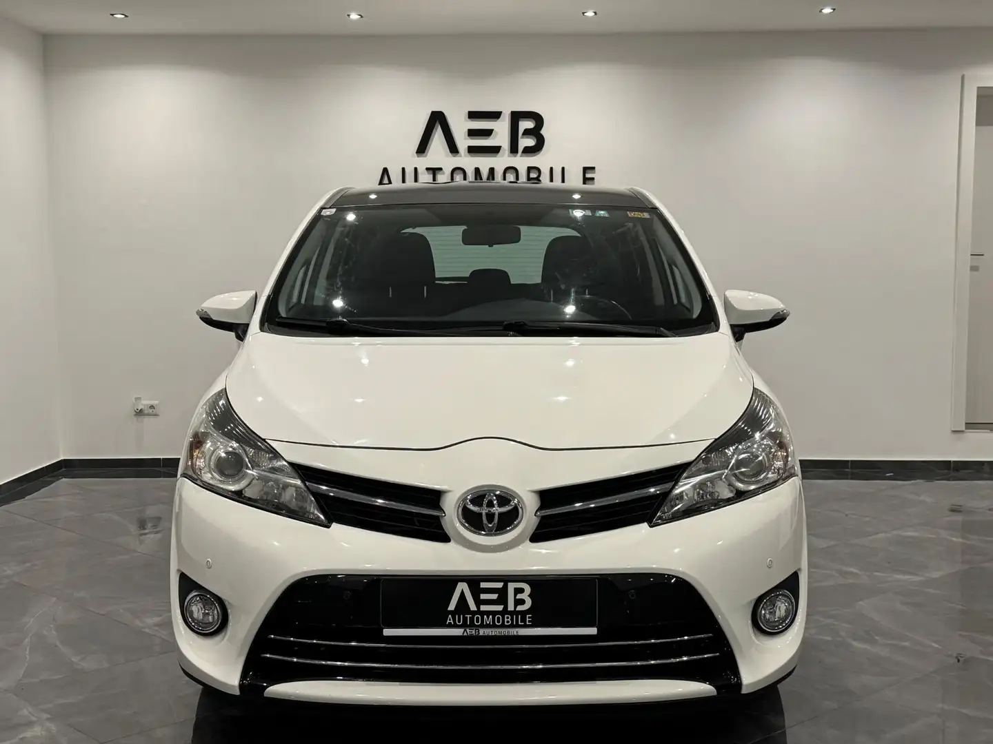 Toyota Verso Active 2,0l Biały - 2